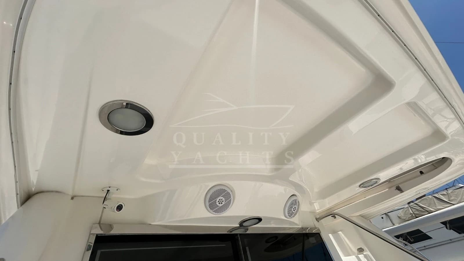 Sea Ray Sedan Bridge — foto 16