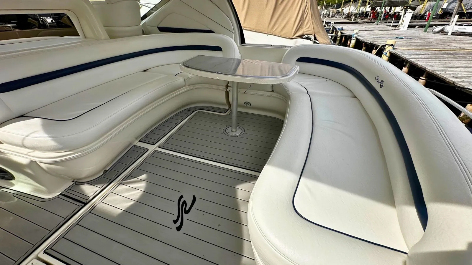 Sea Ray Sundancer — foto 4
