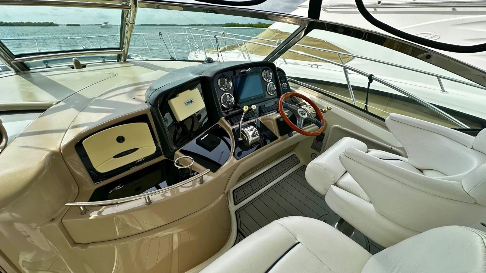 Sea Ray Sundancer — foto 6