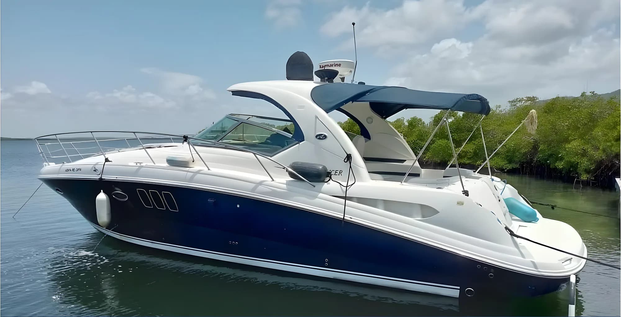 Sea Ray Sundancer 2007 — Puerto La Cruz, Venezuela