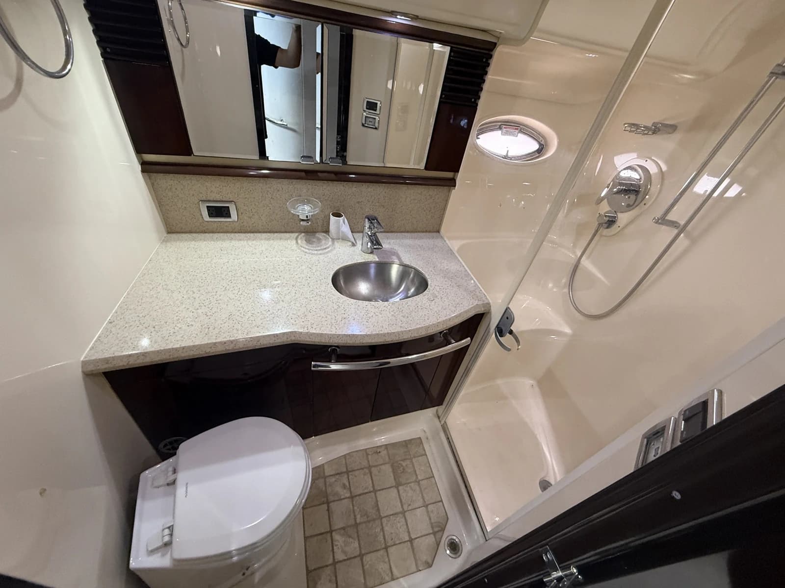 Sea Ray Sundancer — foto 18