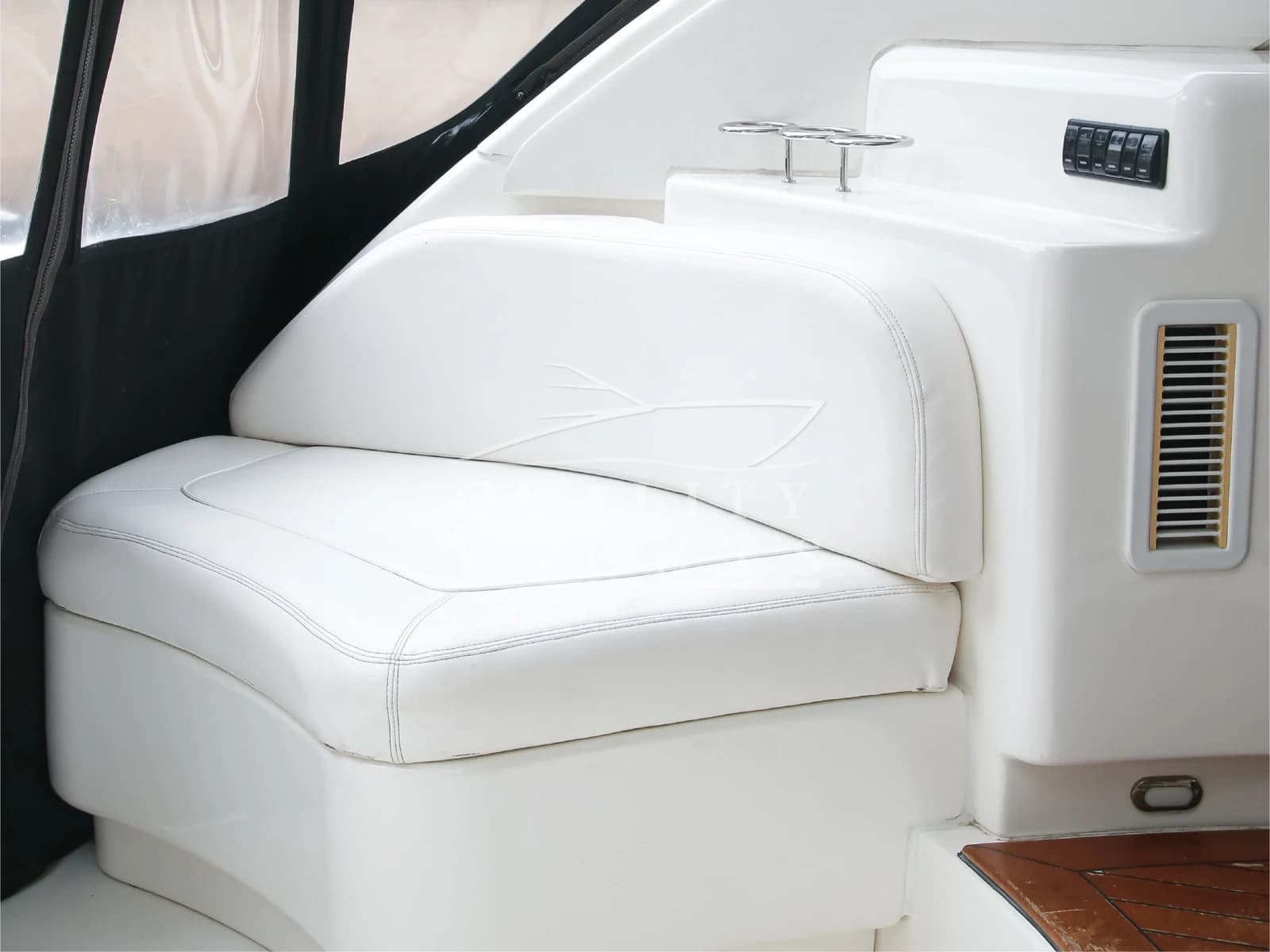 Sea Ray Sundancer — foto 16