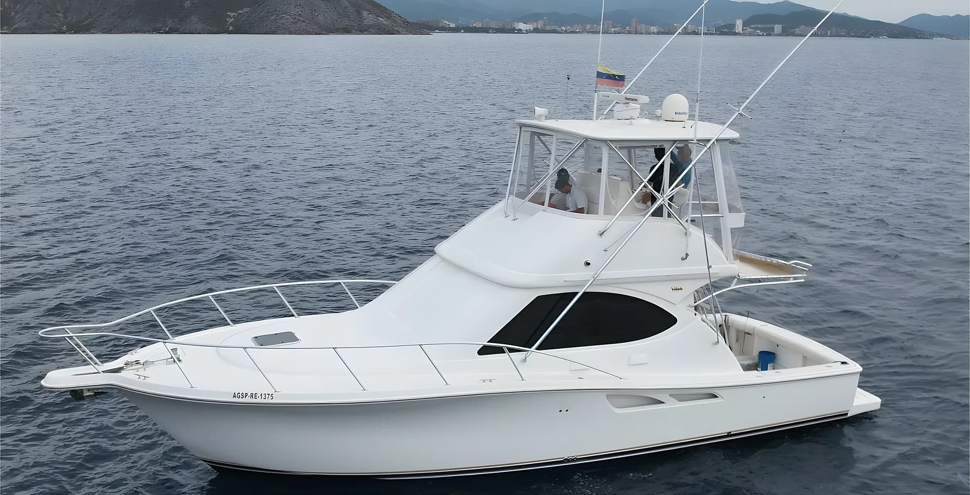 Tiara 39 2007 — Puerto La Cruz, Venezuela