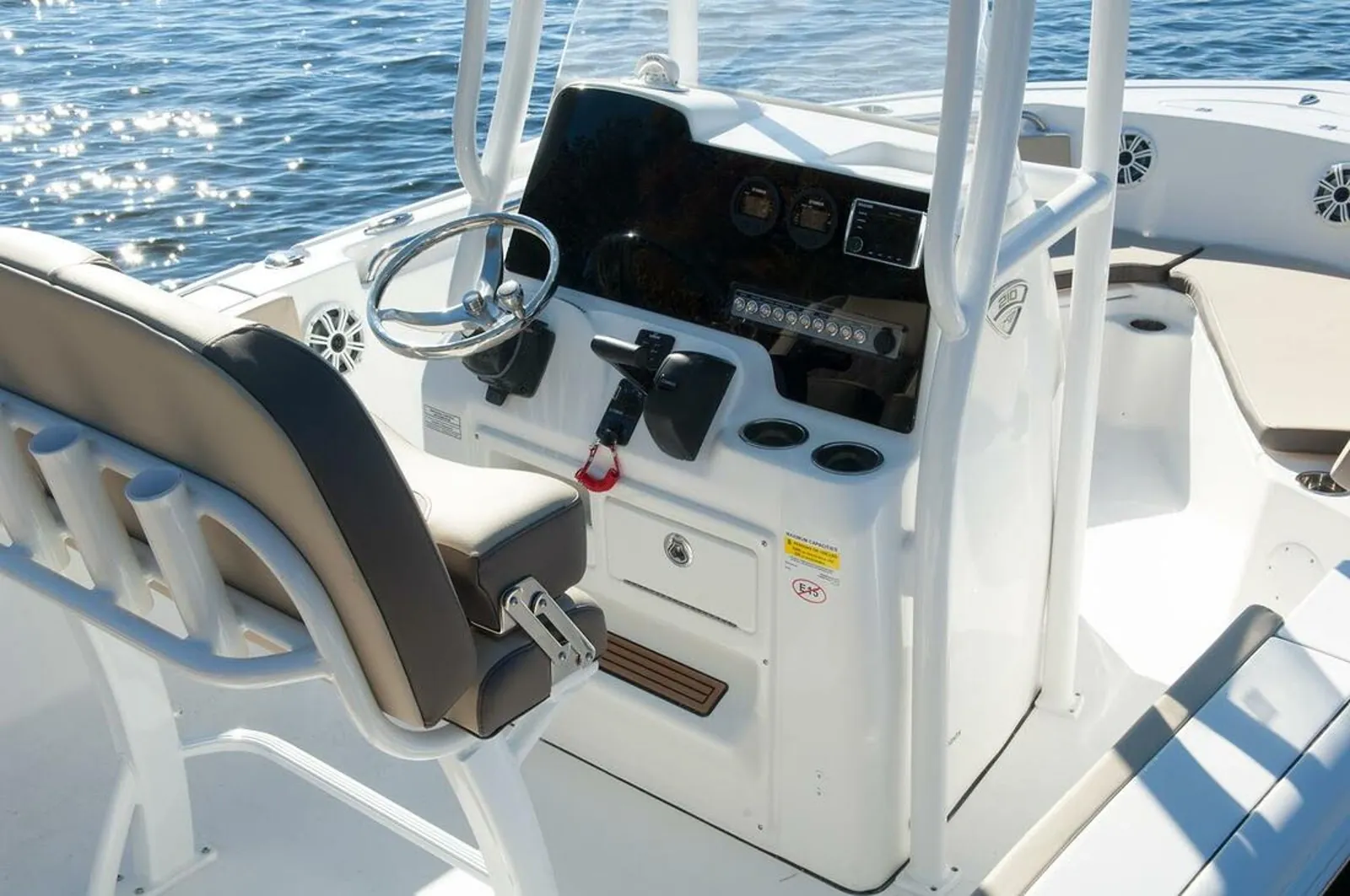 Tidewater 210 LXF — foto 4