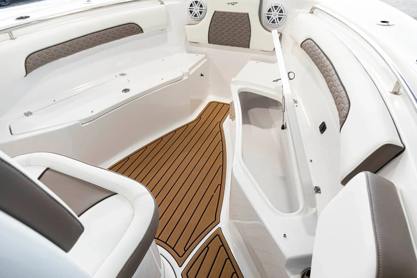 Tidewater 232 CC Adventure — foto 7