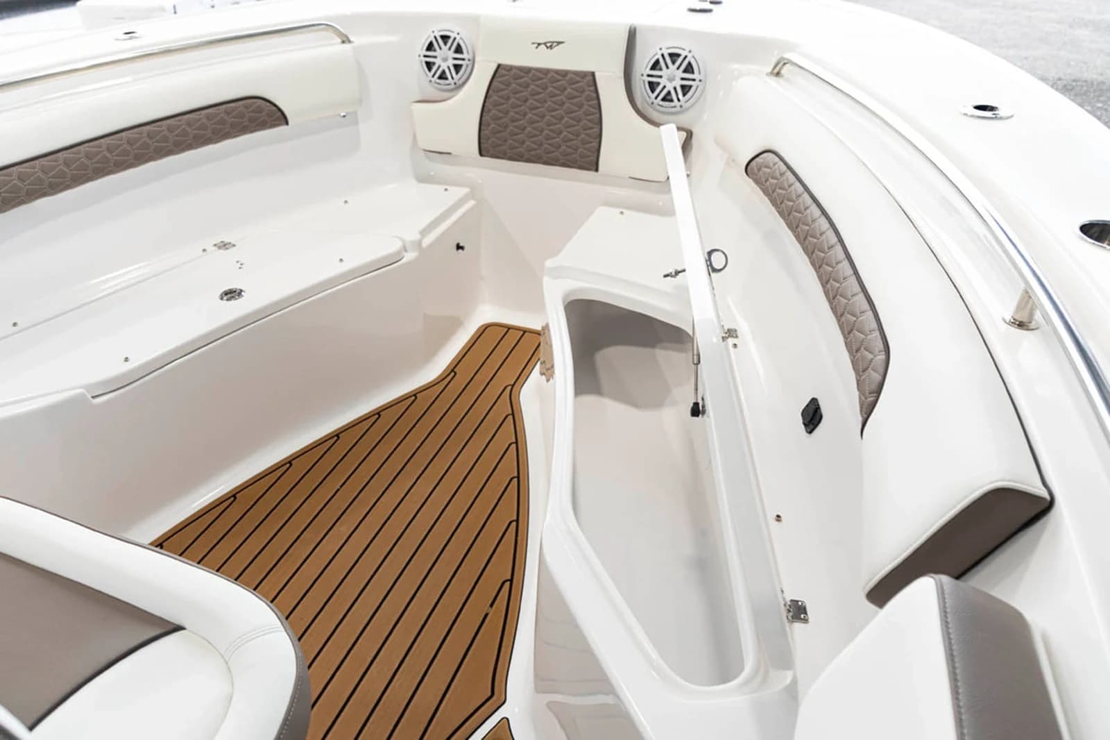 Tidewater 232 CC Adventure — foto 8