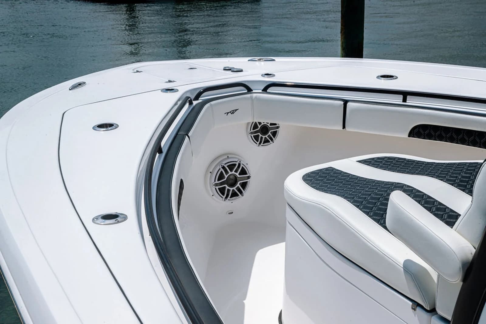 Tidewater 282 CC Adventure Bluewater — photo 8