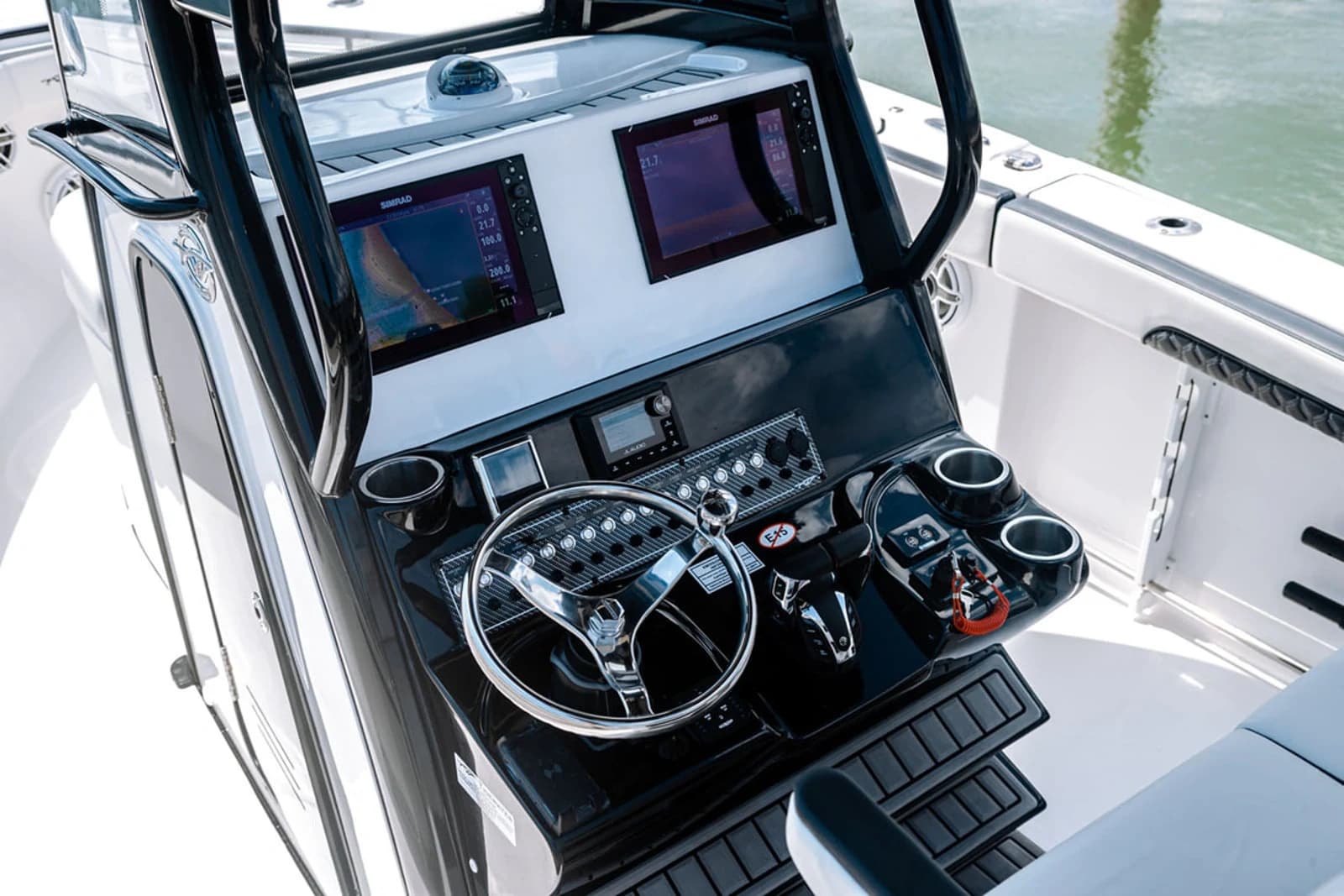 Tidewater 282 CC Adventure Bluewater — photo 9