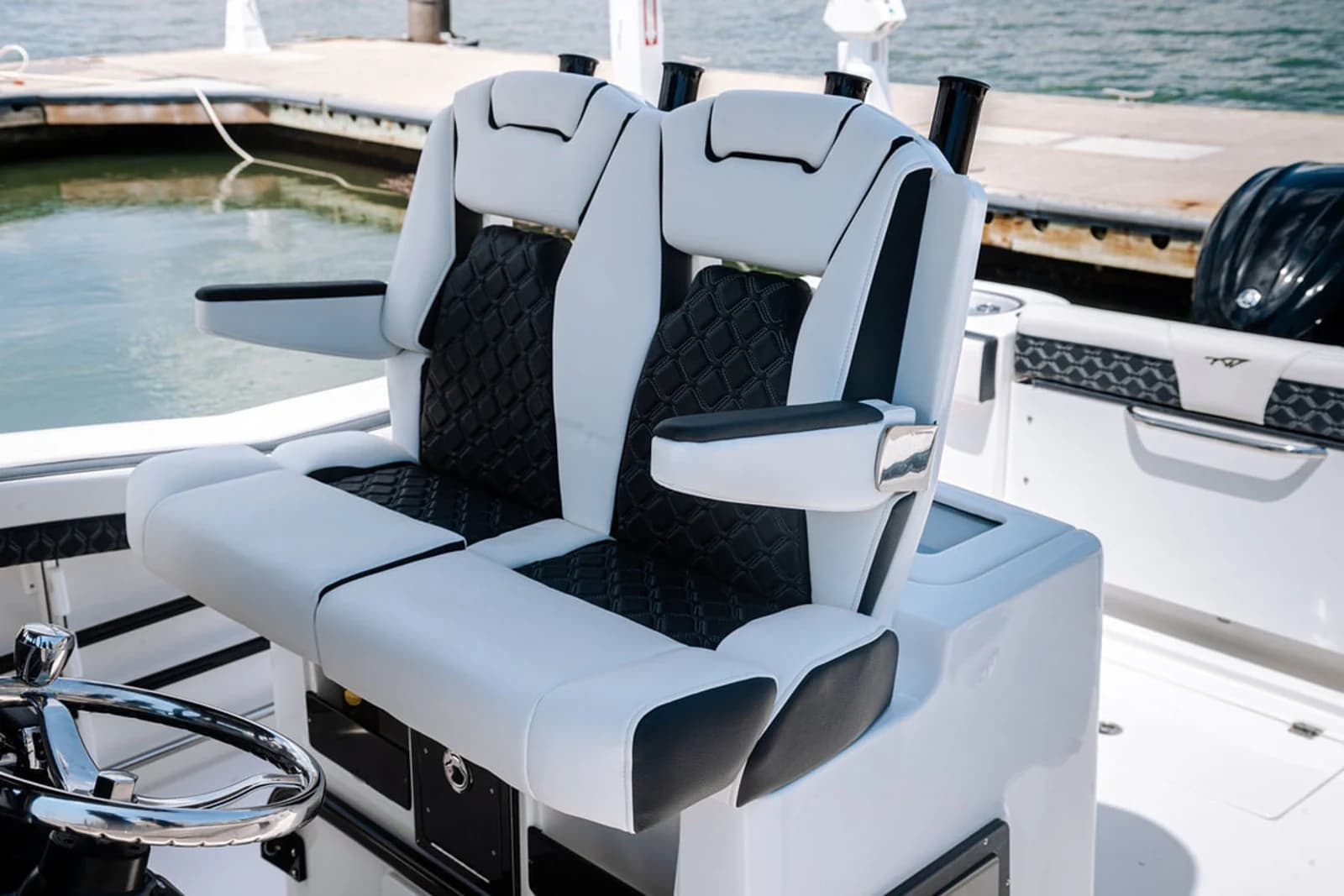 Tidewater 282 CC Adventure Bluewater — photo 12