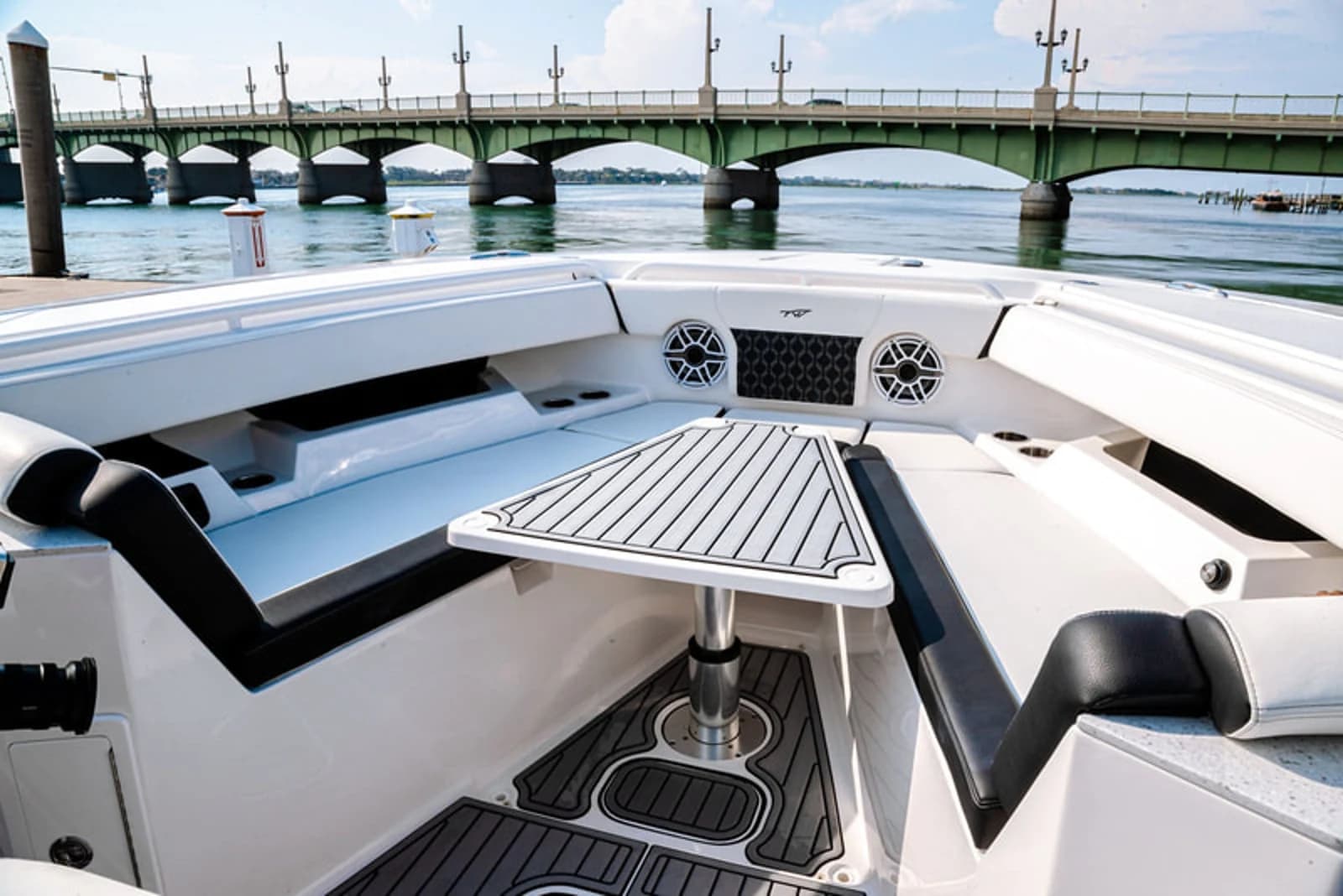 Tidewater 380 CC Adventure — foto 9