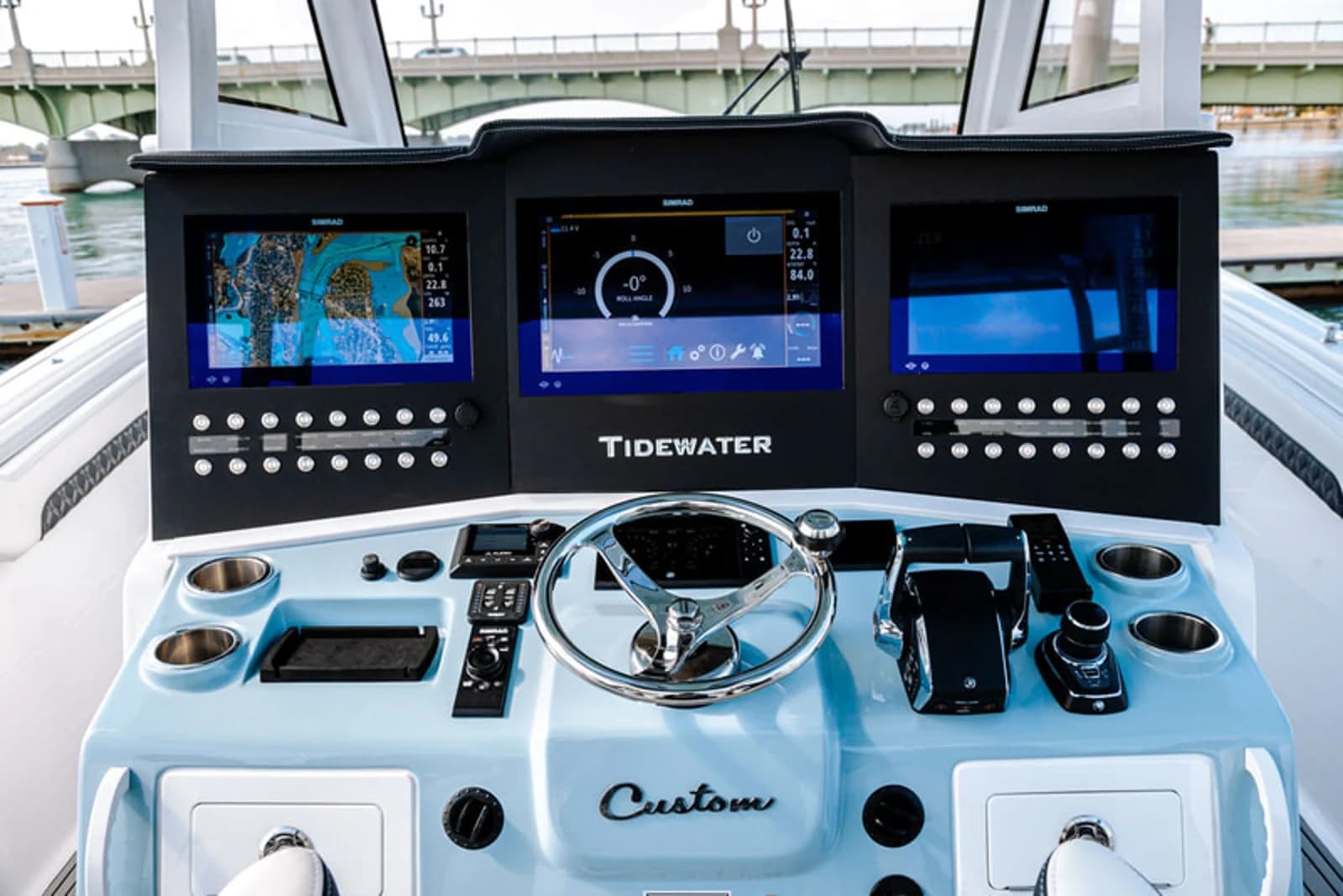 Tidewater 380 CC Adventure — foto 13