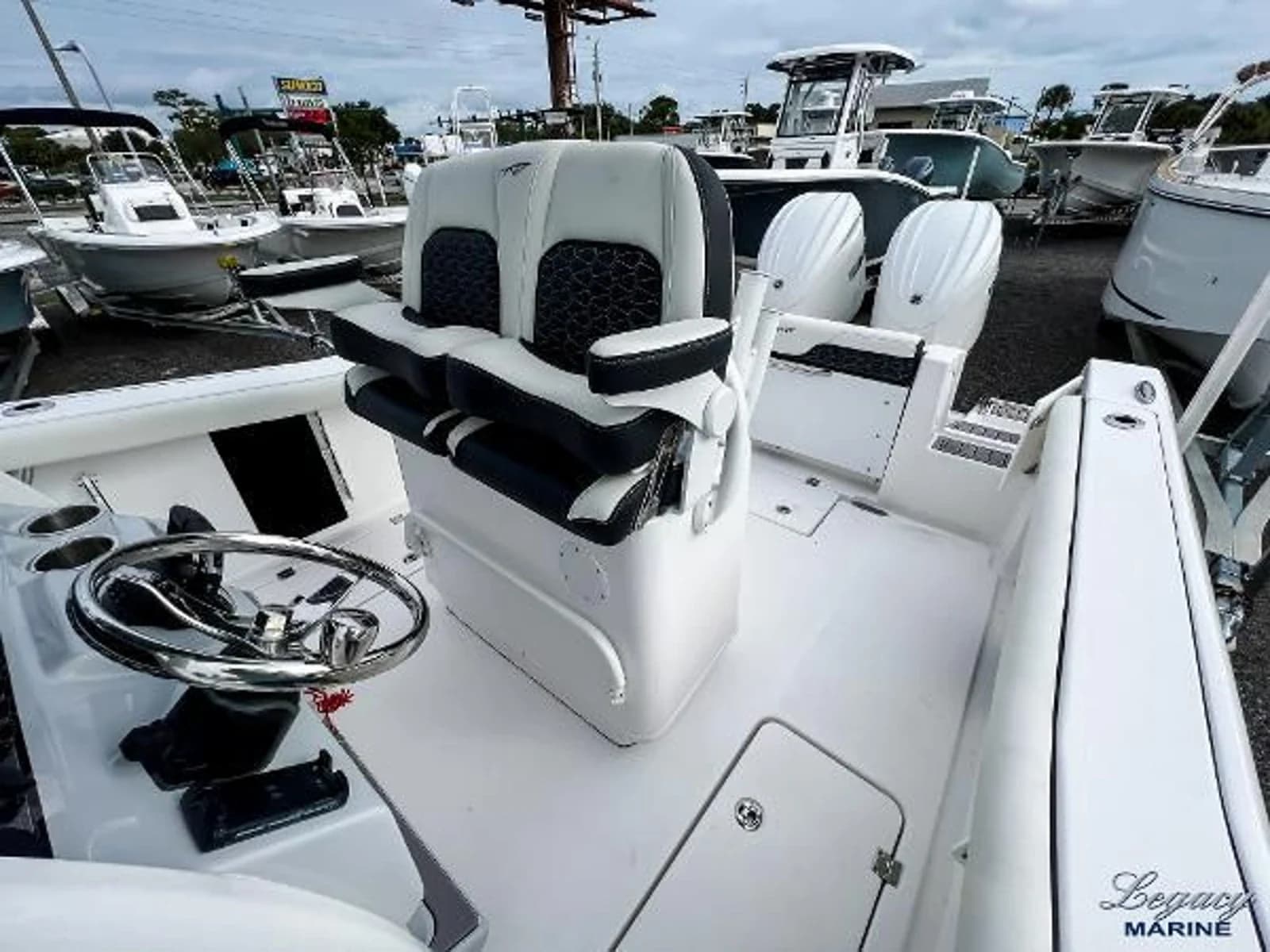 Tidewater CC Adventure 256 — foto 11