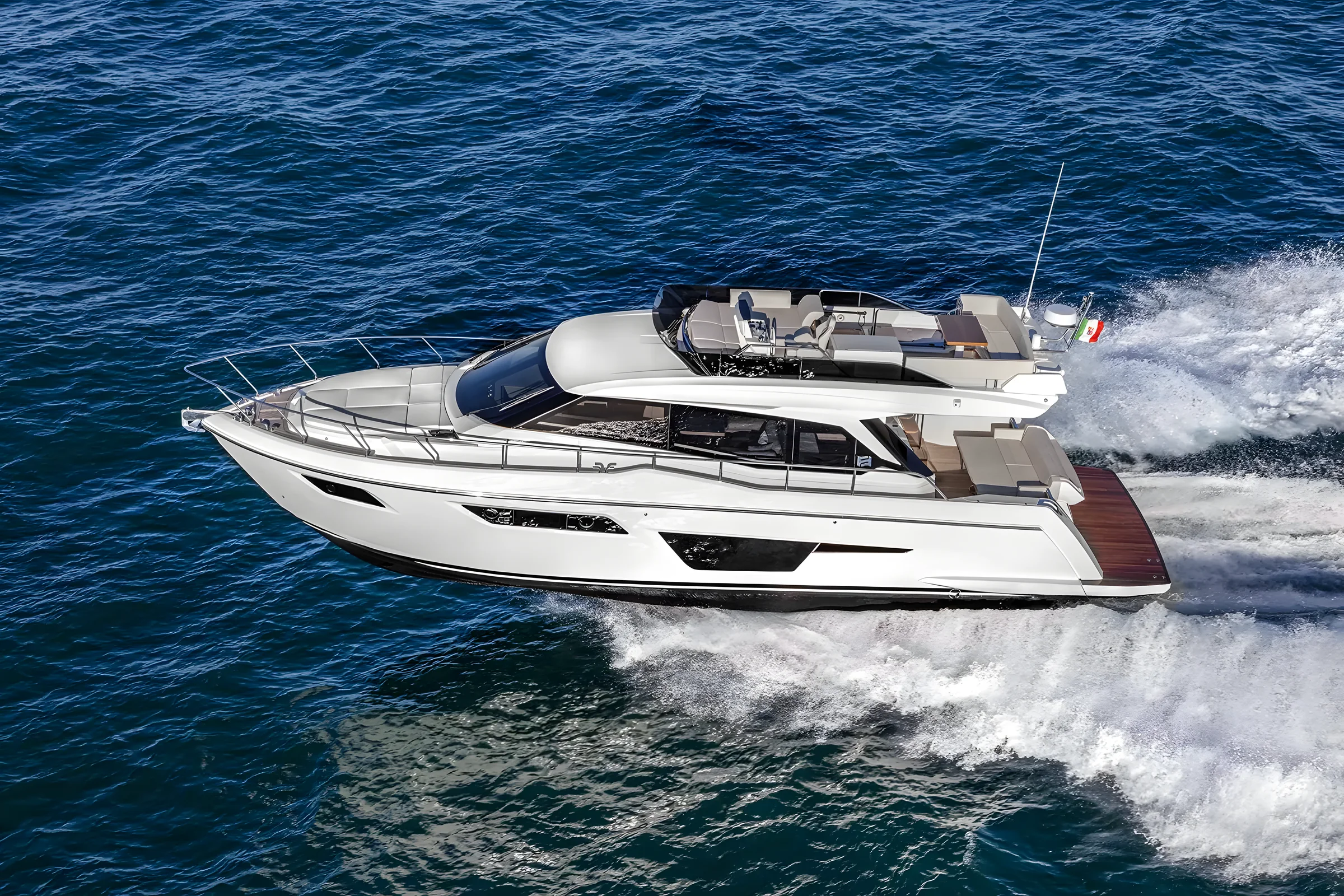 Ferretti 500 2027 — Bajo pedido