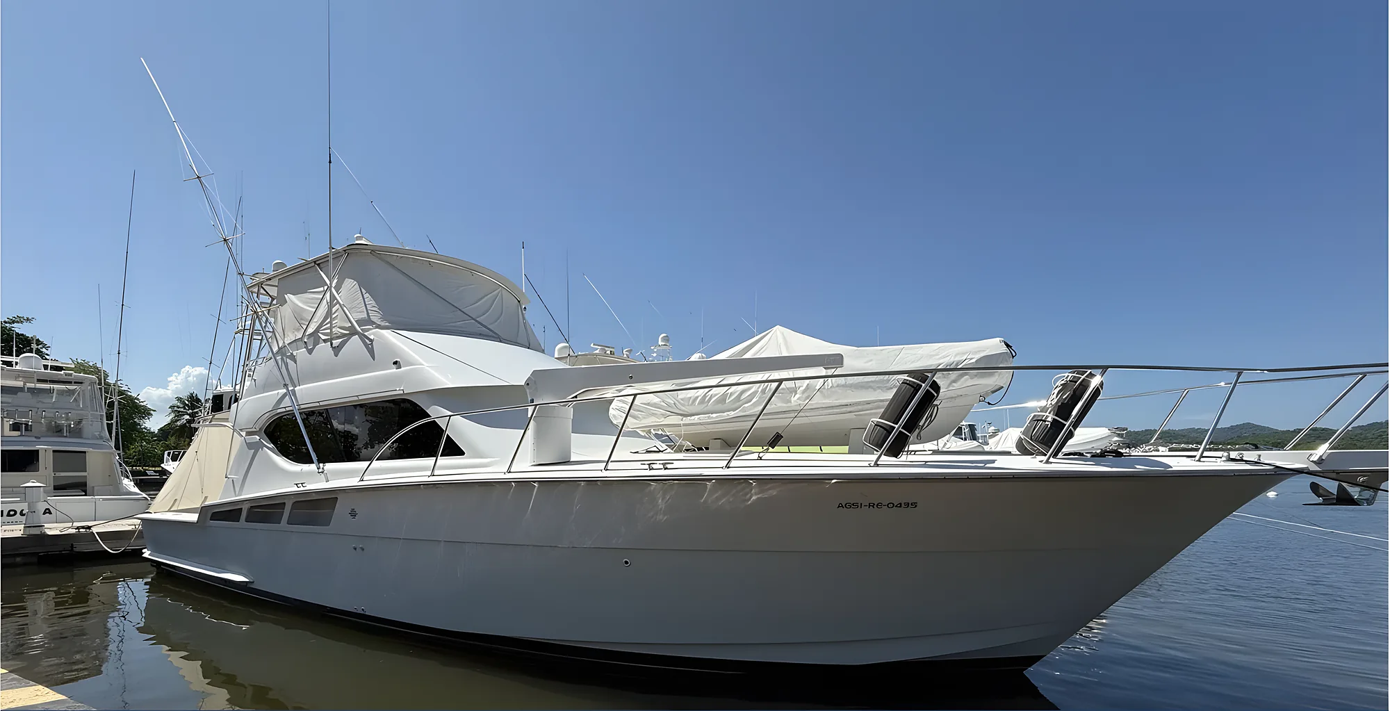 Hatteras 55 Convertible 2000 — Puerto La Cruz, Venezuela